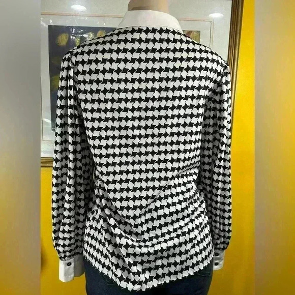 Houndstooth Printed Collared Neck Women’s Long Sleeve Shirt - Picture 2 of 9